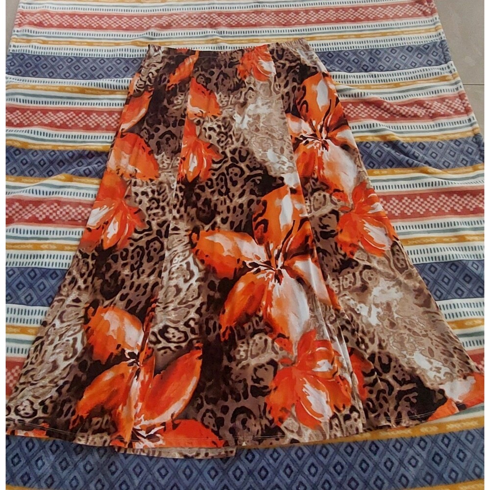Susan Graver Skirt Womens Size 1X, Animal Print, Floral, Polyester Spandex,...
